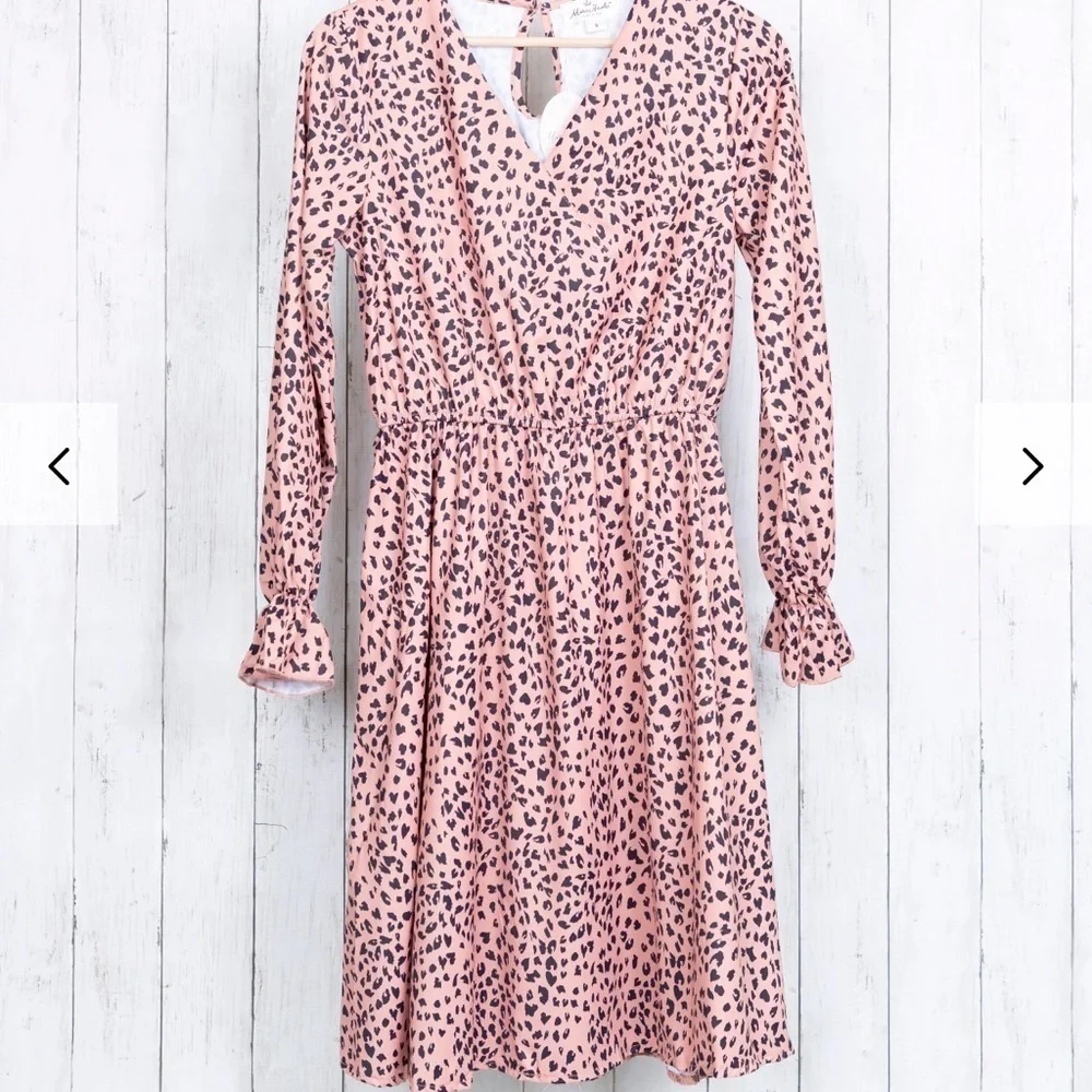 Marie Nicole Mom and Me Cheetah V neck Long Sleeve Dress with Cuffed wrist
